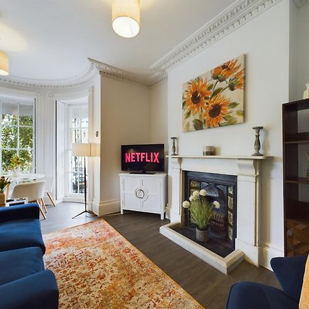 Belle Vue Regency King Size W Free Parking Apartment Cheltenham Exterior foto